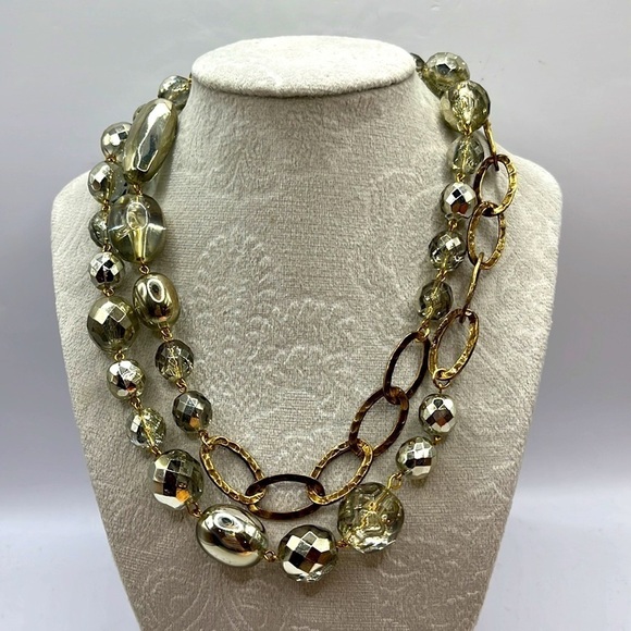 Aurora Borealis Beads in Assorted Sizes. Hammered Oval gold tone Chain 34” - Picture 5 of 10